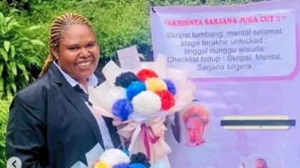 Viral Mahasiswi Papua Selesaikan Skripsi Pakai Hape, Kisah Menginspirasi